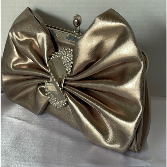 Special Event Clutch. - Picture 3 of 11